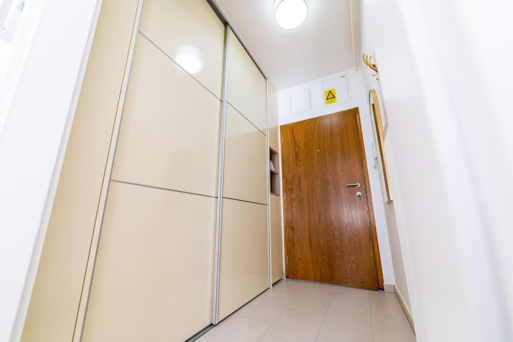 Apartman Lux Self Check-In Virovitica Exterior foto