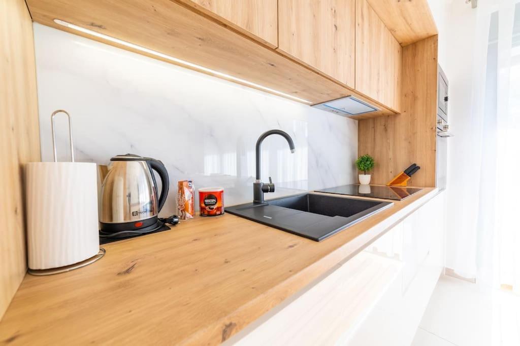 Apartman Lux Self Check-In Virovitica Exterior foto