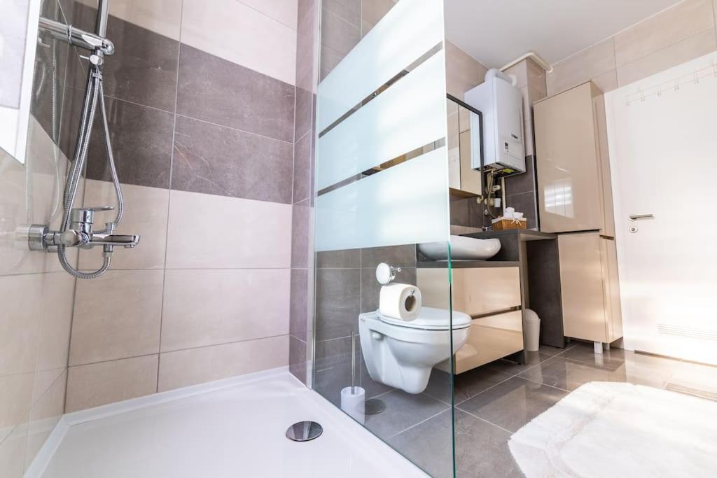 Apartman Lux Self Check-In Virovitica Exterior foto